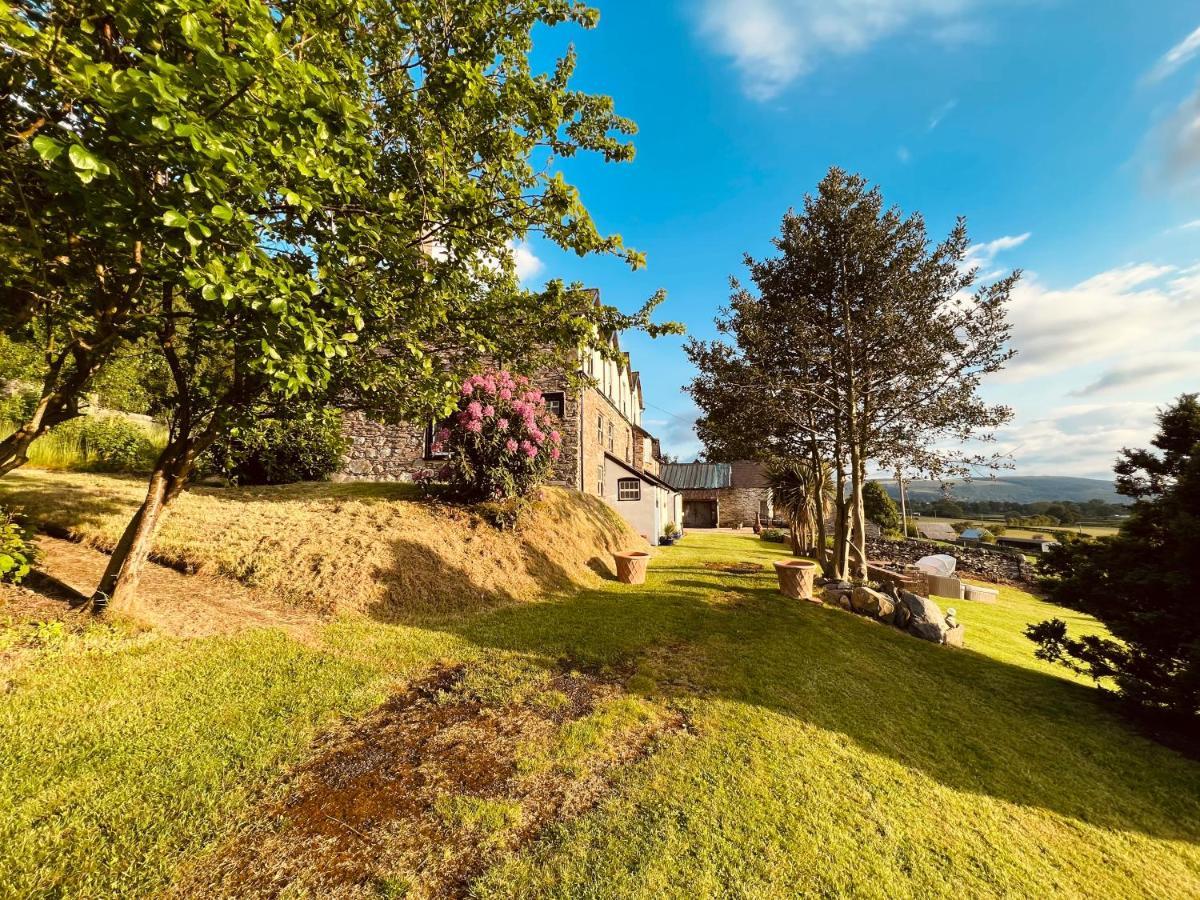Hares Hideaway At Coed Moelfa Bed & Breakfast Corwen Exterior photo